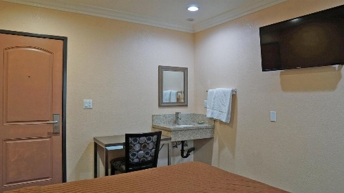 Holly Crest Hotel - Los Angeles, LAX Airport image 1
