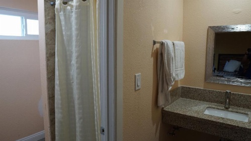 Holly Crest Hotel - Los Angeles, LAX Airport image 18