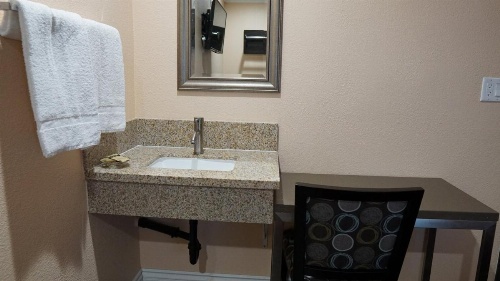 Holly Crest Hotel - Los Angeles, LAX Airport image 9